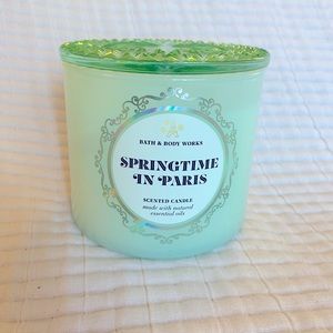 ✨B&BW Springtime in Paris 3-wick candle✨ EMBELLISHED LID